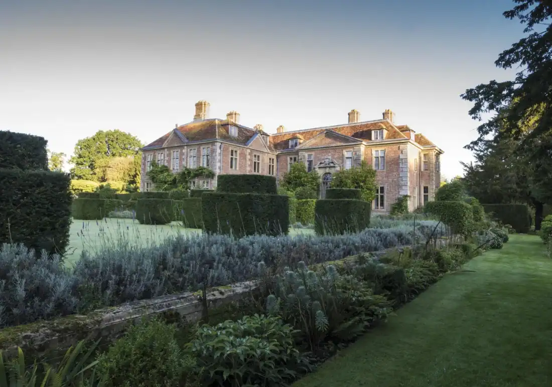 Heale House and its landscaped gardens